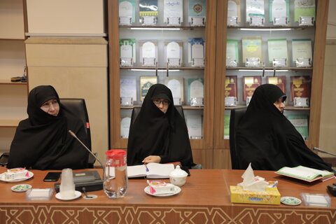 دومین جلسه ستاد راهبری زن و خانواده حوزه‌های علمیه