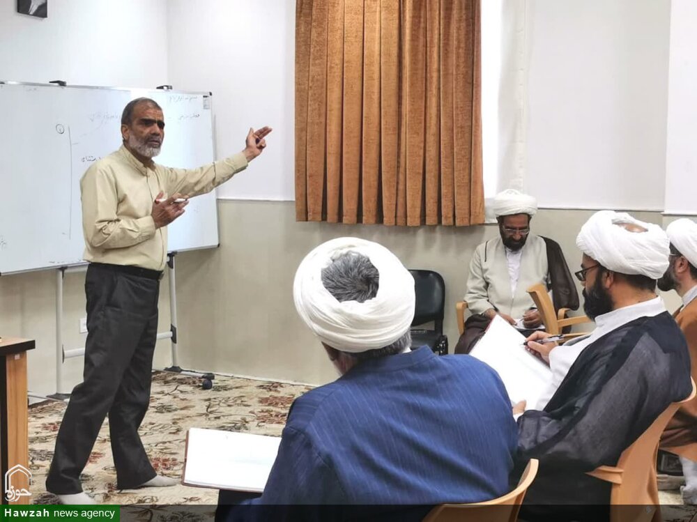 برگزاری دوره مهارت های تدریس در حوزه علمیه استان یزد