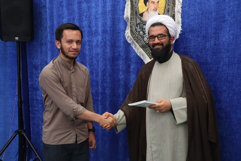 تصاویر/ تکریم و بدرقه طلاب پایه ششم ، توسط مدیر محترم مدرسهعلمیه امام خامنه ای ارومیه