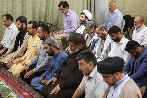 تصاویر /دیدار جمعی از علمای هندوستان و پاکستان  با نماینده ولی فقیه در استان قزوین