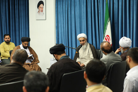 تصاویر /دیدار جمعی از علمای هندوستان و پاکستان  با نماینده ولی فقیه در استان قزوین