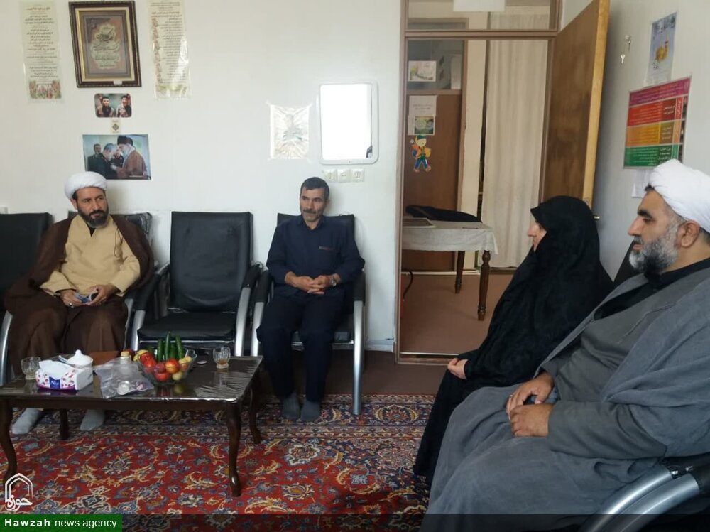 بازدید مدیر حوزه علمیه استان آذربایجان شرقی از مدرسه علمیه فاطمیه سراب