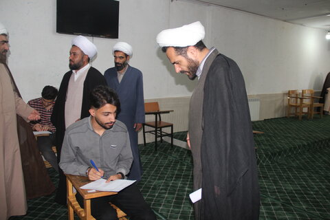 تصاویر / بازدید مدیر حوزه علمیه استان قزوین از امتحانات مدارس علمیه استان