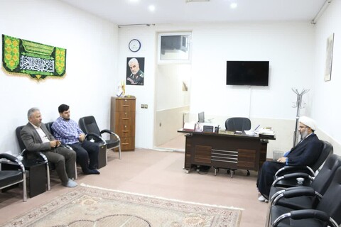 بازدید امام جمعه ماهدشت از مجتمع فرهنگی محمد امین