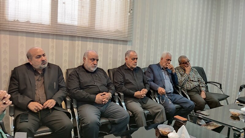 امامان جمعه و نمایندگان ولی فقیه مظهر وحدت در جامعه هستند