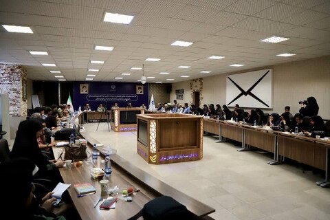 تصاویر/ نشست خبری معاون فرهنگی و تبلیغات دفاعی ستاد کل نیروهای مسلح در تبریز