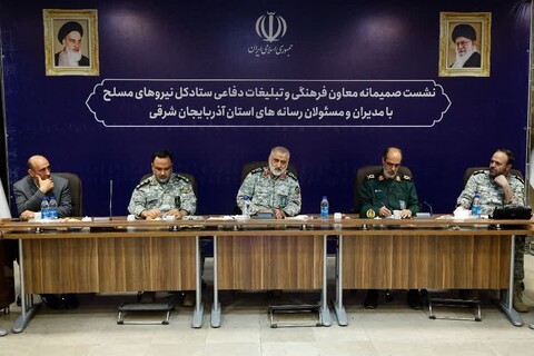 تصاویر/ نشست خبری معاون فرهنگی و تبلیغات دفاعی ستاد کل نیروهای مسلح در تبریز