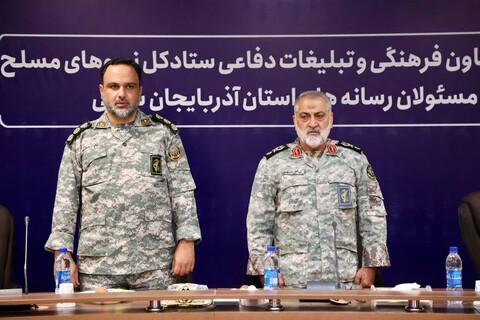تصاویر/ نشست خبری معاون فرهنگی و تبلیغات دفاعی ستاد کل نیروهای مسلح در تبریز