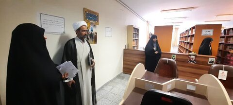 بازدید مدیر حوزه علمیه خواهران استان مرکزی از مدرسه علمیه فاطمة الزهرا (س) اراک