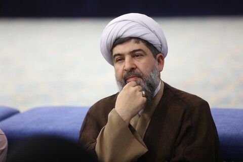 تصاویر/ نشست جمعی از منبریهای قم با حجت الاسلام والمسلمین استاد انصاریان