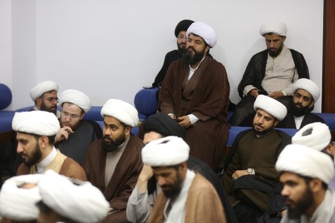 تصاویر/ نشست جمعی از منبریهای قم با حجت الاسلام والمسلمین استاد انصاریان