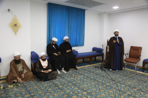 تصاویر/ نشست جمعی از منبریهای قم با حجت الاسلام والمسلمین استاد انصاریان