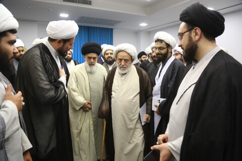 تصاویر/ نشست جمعی از منبریهای قم با حجت الاسلام والمسلمین استاد انصاریان