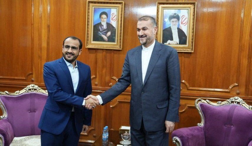 محمدعبدالسلام يلتقي أميرعبداللهيان في مسقط محمدعبدالسلام يلتقي أميرعبداللهيان في مسقط