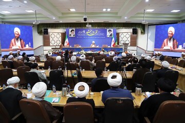 تصاویر / اختتامیه گردهمایی ائمه جمعه منطقه سه در همدان