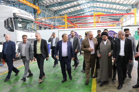 تصاویر| بازدید معاون دادستان کشور به همراه رئیس کل دادگستری و دادستان فارس از کارخانه شایان دیزل