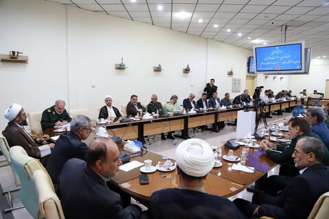 تصاویر / جلسه شورای سیاست‌گذاری دومین کنگره ۸۰۰۰ شهید استان همدان