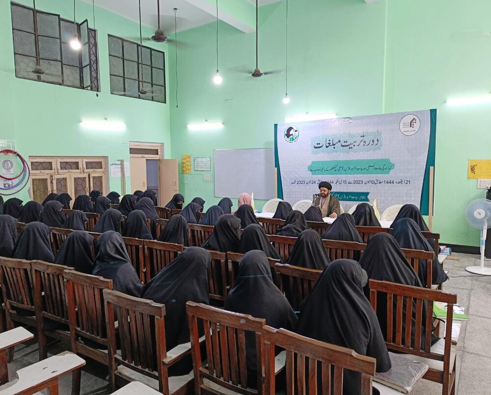 मुंबई, भारत में छात्र एवं छात्राओं के लिए प्रशिक्षण प्रचारक विषय पर एक कार्यशाला का आयोजन