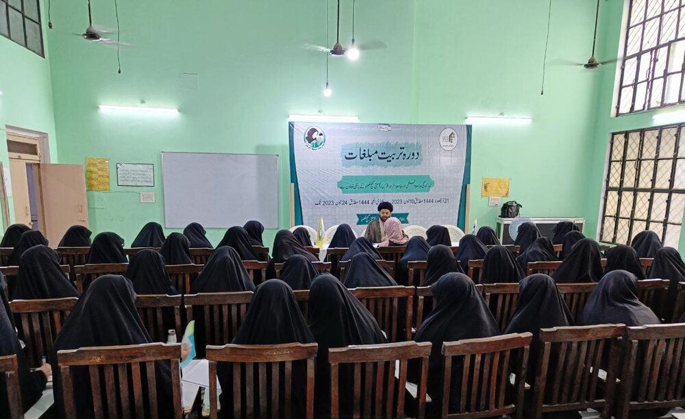 मुंबई, भारत में छात्र एवं छात्राओं के लिए प्रशिक्षण प्रचारक विषय पर एक कार्यशाला का आयोजन