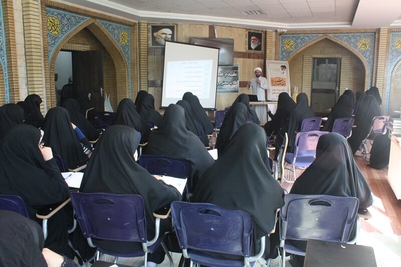 اولین هفته «دوره ارتقاء و مهارت افزایی مبلغین » در کرمانشاه برگزار شد + عکس