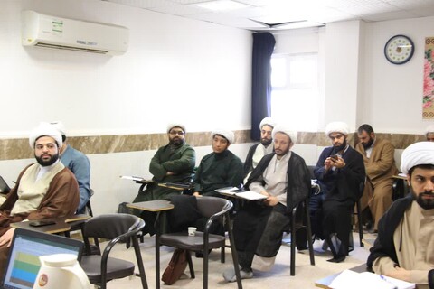 تصاویر/ برگزاری دوره روش تحقیق ویژه اساتید خوزستانی در مدرسه علمیه الغدیر اهواز