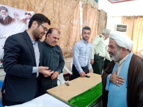 برپایی میز خدمت در برخی مصلاهای جمعه استان بوشهر