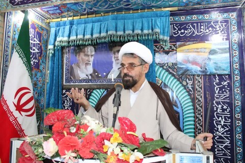 تصاویر/ اقامه نماز جمعه در خرم دره