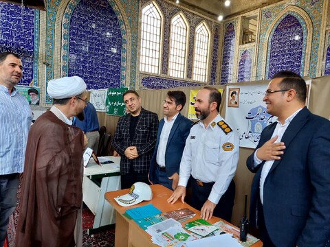 تصاویر/ اقامه نماز جمعه در خرم دره