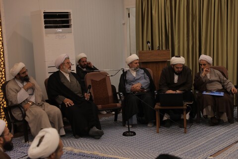 تصاویر/ نشست پرسش و پاسخ با حضور آیت الله اعرافی و معاونین ستادی در مشهد مقدس
