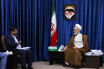 تصاویر/ دیدار سرپرست دانشگاه فرهنگیان با آیت الله اعرافی