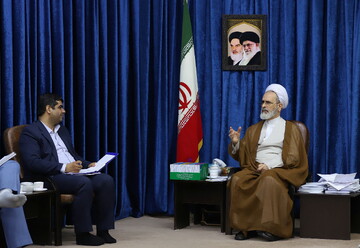 لزوم حضور صاحب‌نظران علوم انسانی اسلامی در تصمیم‌گیری‌ها