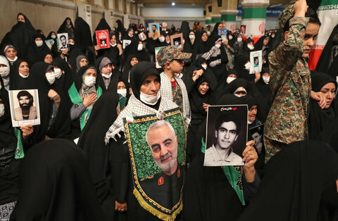 تصاویر/ دیدار جمعی از خانواده‌های شهدا با رهبر معظم انقلاب
