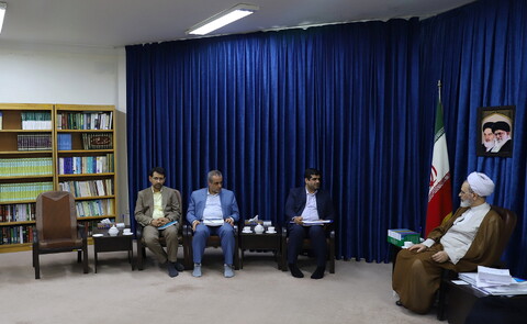 تصاویر/ دیدار سرپرست دانشگاه فرهنگیان با آیت الله اعرافی