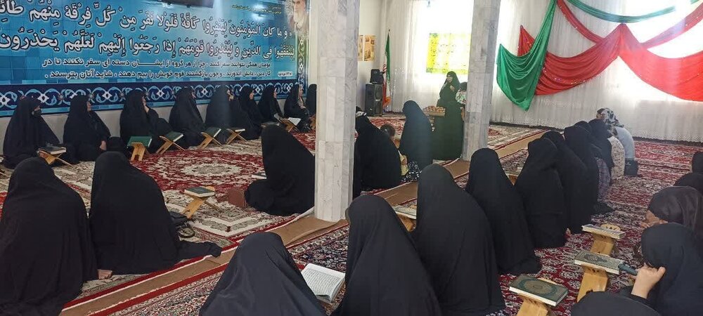 ترویج سبک زندگی اسلامی، راهکار حل مشکلات زندگی مردم است