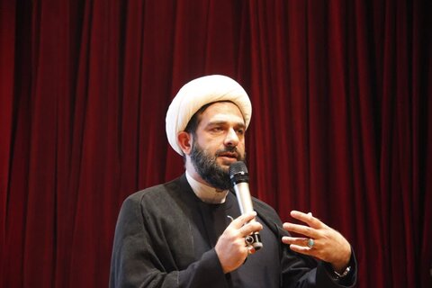 تصاویر / همایش تحلیلی و تبیینی راوی 8  با عنوان جهاد تبیین در موضوع عفاف و حجاب با حضور نماینده ولی فقیه در استان قزوین