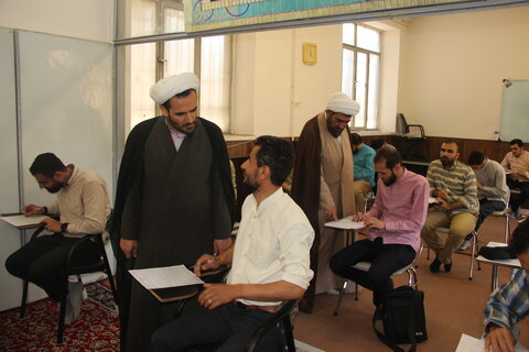 تصاویر / بازدید مدیر حوزه علمیه استان قزوین از مدارس علمیه استان