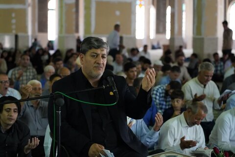 تصاویر قرائت دعای عرفه در خرم آباد