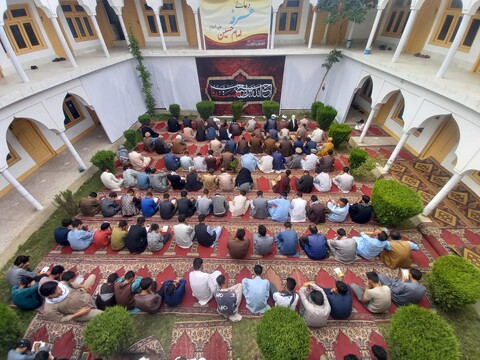 حوزہ علمیہ جامعۃ النجف سکردو میں روز عرفہ کی مناسبت سے روح پرور اجتماع