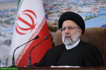 جامعه اسلامی از توهین به قرآن نخواهد گذشت / غربی‌ها فقط تابلوی آزادی را بالا برده‌اند