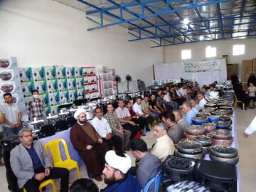 تصاویر/ حضور امام جمعه چهاربرج در جمع اصناف و کسبه این شهر