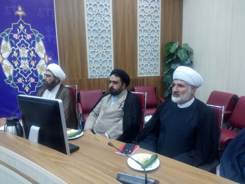 تصاویر / دیدار مدیر ومعاونین مرکز مدیریت حوزه علمیه قزوین با مدیر کل دادگستری استان