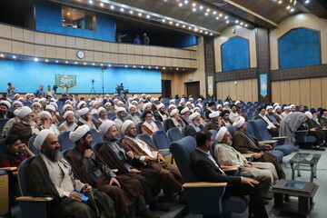 تصاویر/ همایش منطقه ای ائمه جمعه ۵ استان جنوب کشور به میزبانی شیراز