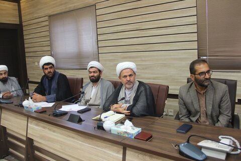 تصاویر / دیدار مسئولین کانون های هلال احمر مدارس علمیه قزوین با مدیر عامل جمعیت هلال احمر استان قزوین