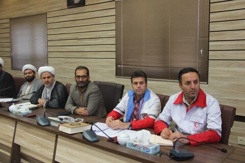 تصاویر / دیدار مسئولین کانون های هلال احمر مدارس علمیه قزوین با مدیر عامل جمعیت هلال احمر استان قزوین