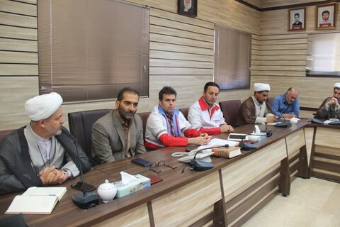 تصاویر / دیدار مسئولین کانون های هلال احمر مدارس علمیه قزوین با مدیر عامل جمعیت هلال احمر استان قزوین