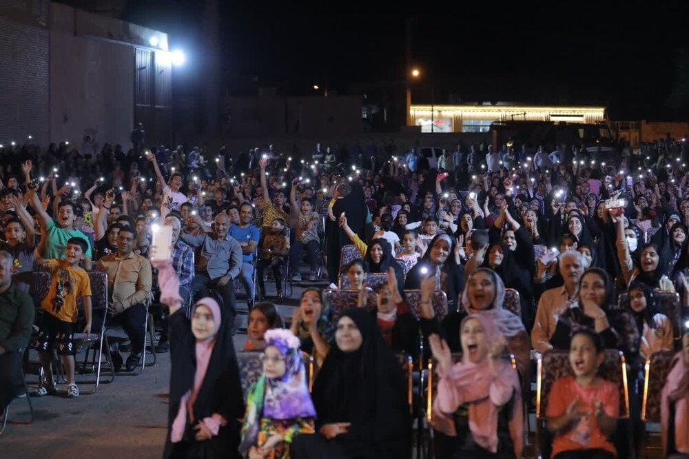 جشنواره امید و نشاط، شادی را برای اهالی طاهرآباد به ارمغان آورد
