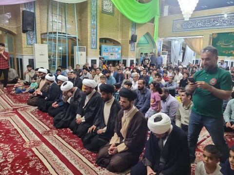تصاویر/ آیین عمامه گذاری جمعی از طلاب حوزه علمیه استان خوزستان در مسجد سلیمان