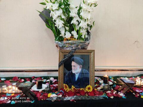 تصاویر مراسم بزرگداشت مرحوم حجت الاسلام والمسلمین سید شکرالله طاهری در خرم آباد