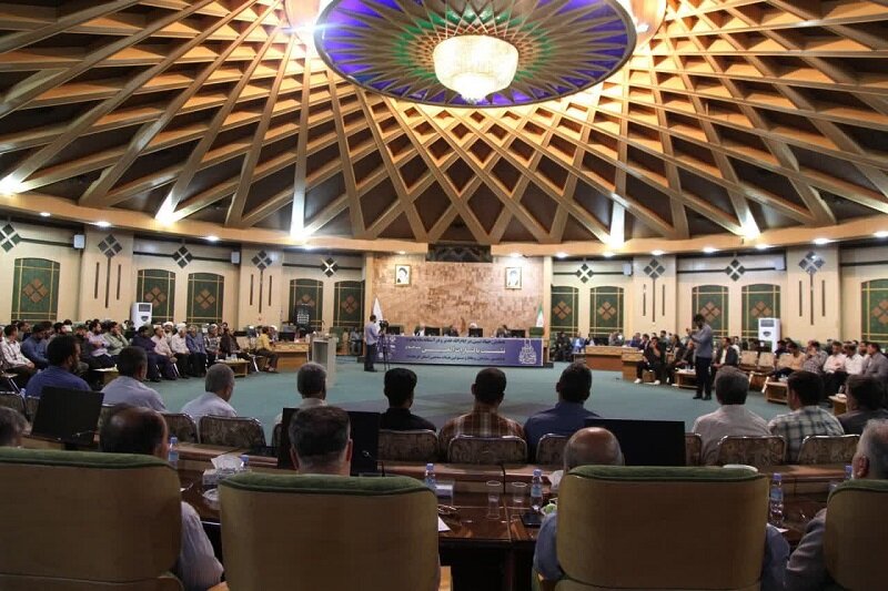 «جهاد تبیین» چراغ هدایت ماست