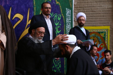 تصاویر / مراسم عمامه‌گذاری طلاب حوزه علمیه اصفهان